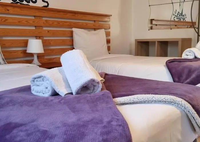 בית הארחה Surf House Helena