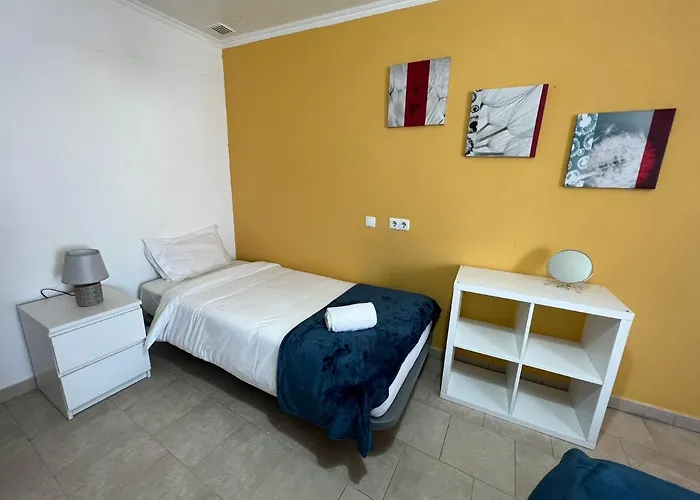 בית הארחה Surf House Helena